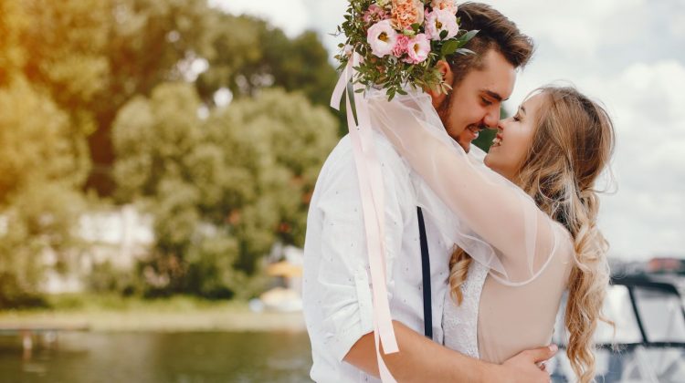 Podróż poślubna w Polsce – idealny wypoczynek dla nowożeńców w HT Houseboats